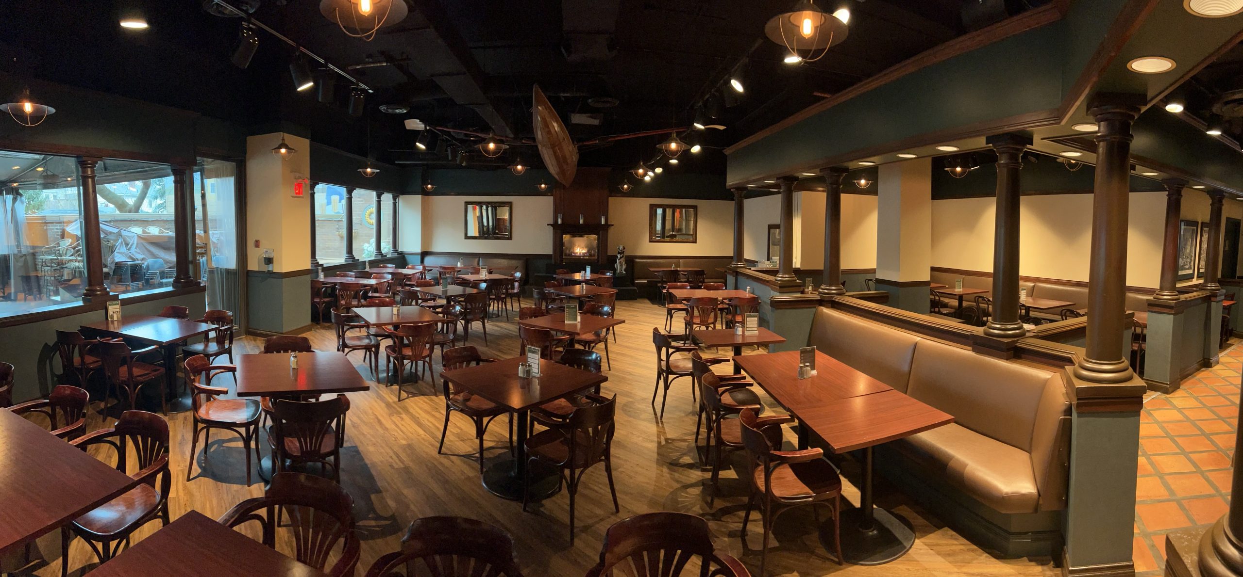 DINING ROOM GRANITE PANORAMA